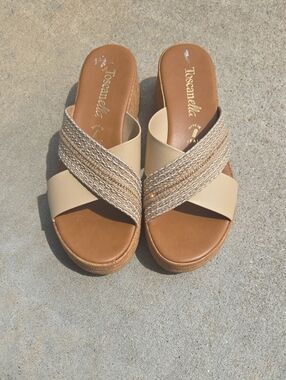 Toscanella Beige Braided Cross-Band Platform Mules
